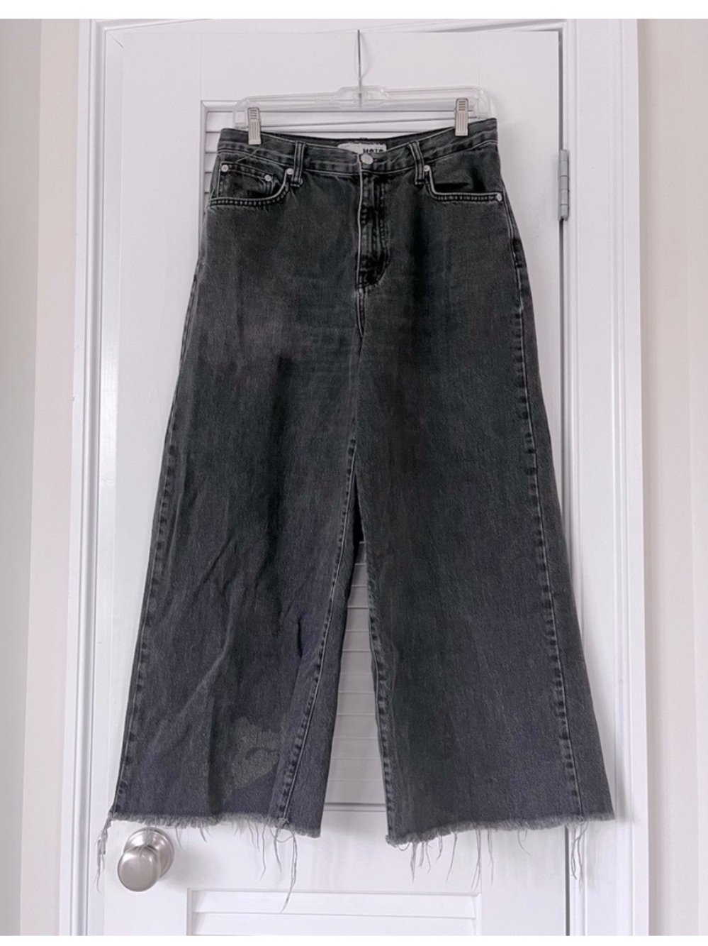 Topshop Moro Black Wash Wide-Leg Distressed Raw Edge Cropped Jeans